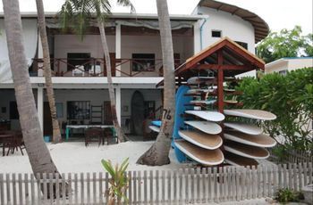 فندق Cokes Surf Camp ثولوسدو المظهر الخارجي الصورة
